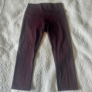 Lululemon Cropped Wonder Under Leggings